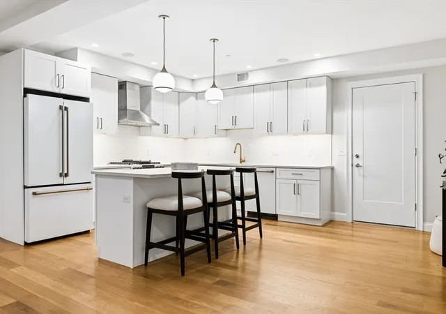 Listing Photo 5 - Condo for sale in 40 Westmoreland St Condominium located at 40 Westmoreland St, Boston, MA 02124 - Unit #5