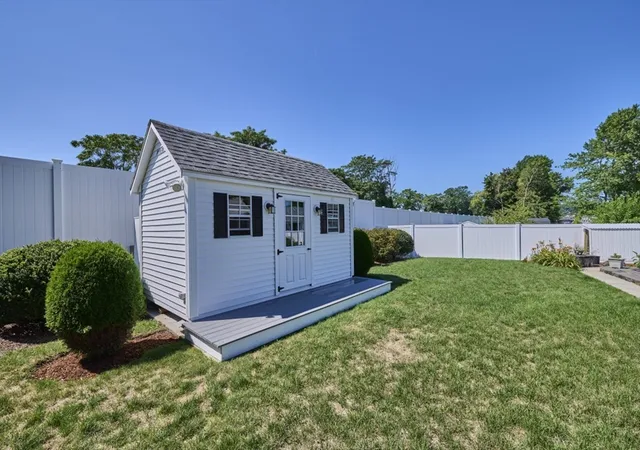 Photo 3 of Sale Pending at 315 Channing Rd, Belmont, MA 02478 | MLS# 73559894 | Listing updated on 2026-08-23