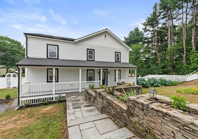 Homes for sale in Randolph, MA | 272 Canton St, Randolph, MA 02368 | MLS# 73546585