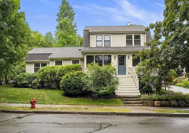 Homes for sale in Arlington, MA | 9 Bonad Rd, Arlington, MA 02476 | MLS# 73546679