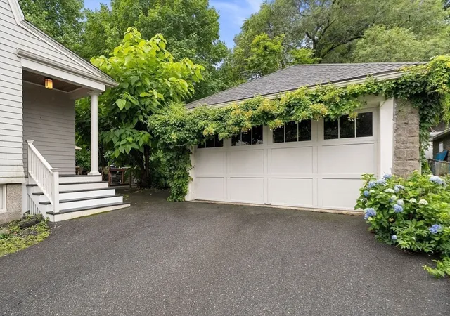 Homes for sale in Arlington, MA | 9 Bonad Rd, Arlington, MA 02476 | MLS# 73546679