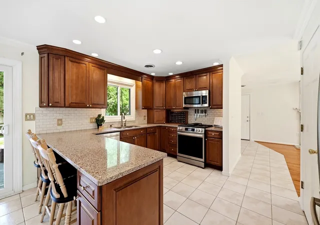 Photo 4 of Sale Pending at 78 Branch St, Longmeadow, MA 01106 | MLS# 73562443 | Listing updated on 2026-09-02