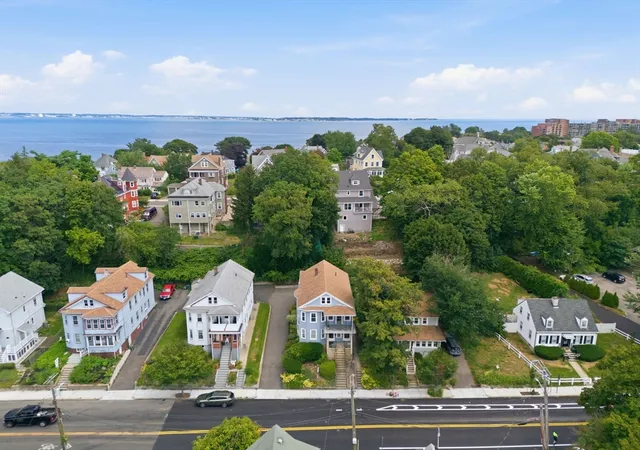 2nd image of 283 Revere St #2, Winthrop, MA 02152 | MLS# 73564952