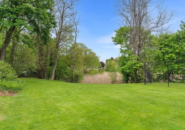 39th image of 7 9 Ridge St, Winchester, MA 01890 | MLS# 73527738