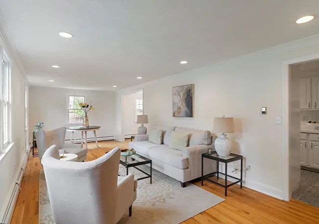 3rd image of 7-9 Ridge St, Winchester, MA 01890 | MLS# 73527738