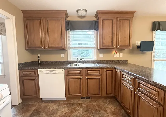 5th image of 23 Cherry Dr #23, Wilbraham, MA 01095 | MLS# 73561009