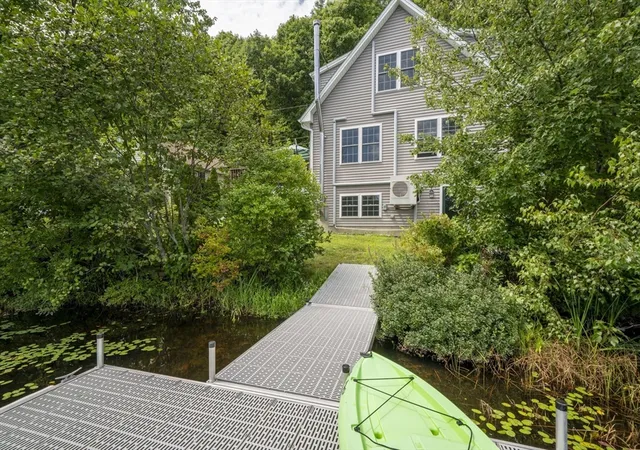 3rd image of 864 South Rd, Ashby, MA 01431 | MLS# 73567524