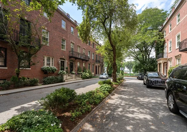 42nd image of 5 Charles River Square, Boston, MA 02114 | MLS# 73566279