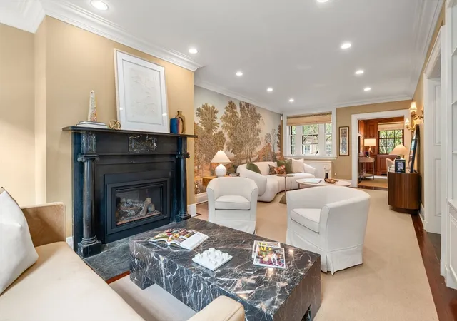 Photo 4 of Sale Pending at 5 Charles River Sq, Boston, MA 02114 | MLS# 73566279 | Listing updated on 2026-08-26