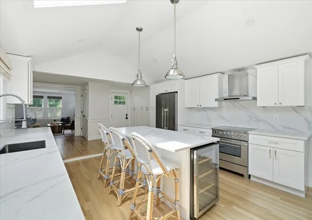 2nd image of 19 Planters Field Ln, Hingham, MA 02043 | MLS# 73549553