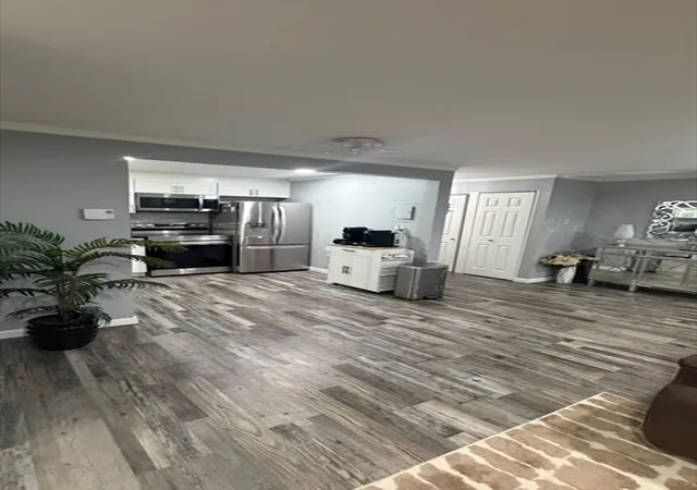Homes for sale in Framingham, MA | 9 Weld St #15, Framingham, MA 01702 | MLS# 73540136