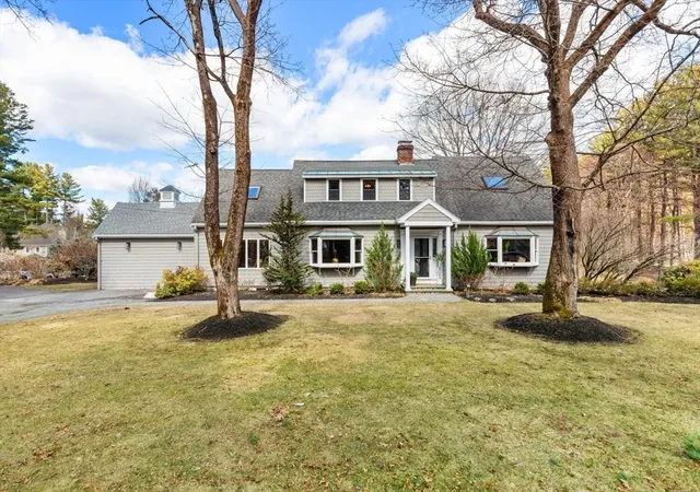 Homes for sale in Lynnfield, MA | 319 Lowell St, Lynnfield, MA 01940 | MLS# 73496547