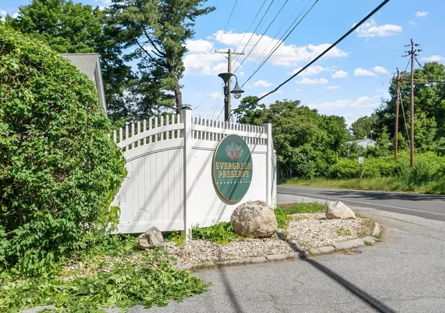 2nd image of 2510 Skyline #7, Lowell, MA 01854 | MLS# 73538042