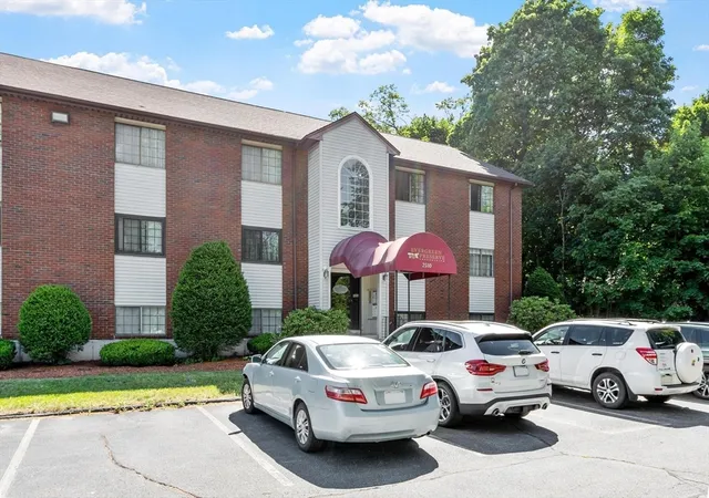 4th image of 2510 Skyline #7, Lowell, MA 01854 | MLS# 73538042