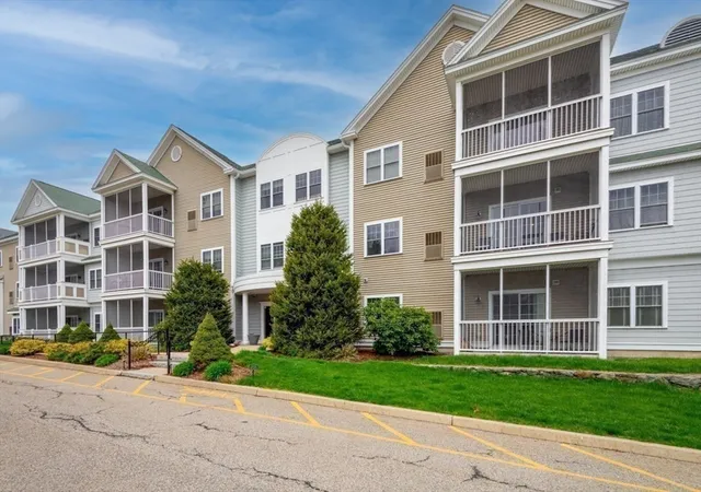 31st image of 2303 Briarwood Vlg #2303, Clinton, MA 01510 | MLS# 73566898