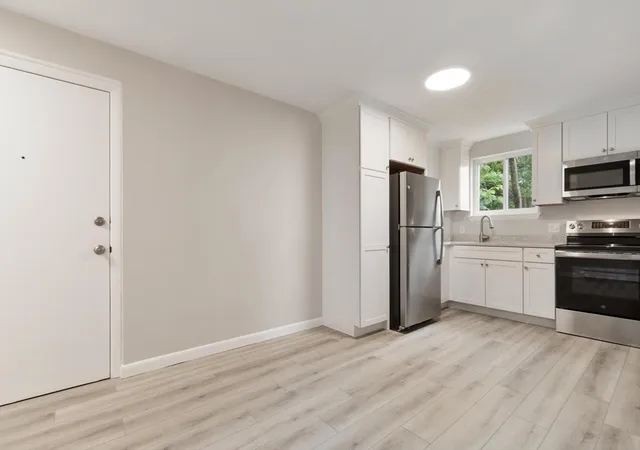 3rd image of 6 Norumbega Terrace #8, Waltham, MA 02453 | MLS# 73551145