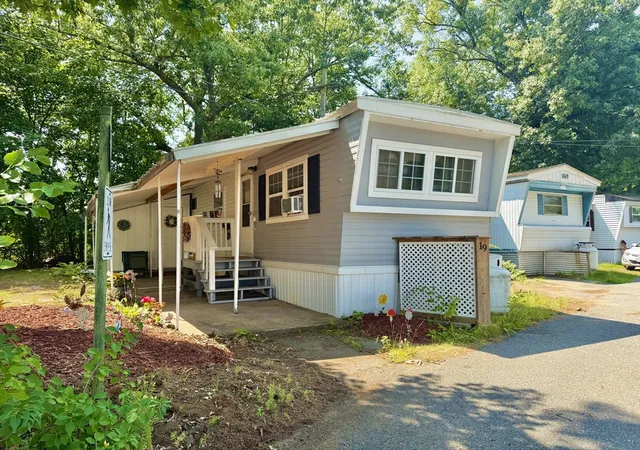 Photo 1 of Manufactured home for sale at 404 Southwick Rd #19, Westfield, MA 01085 | MLS# 73560637 | Listing updated on 2026-08-26