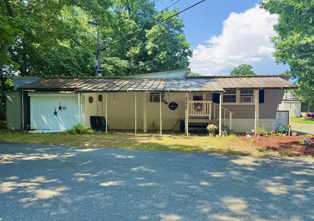 Photo 3 of Manufactured home for sale at 404 Southwick Rd #19, Westfield, MA 01085 | MLS# 73560637 | Listing updated on 2026-08-26