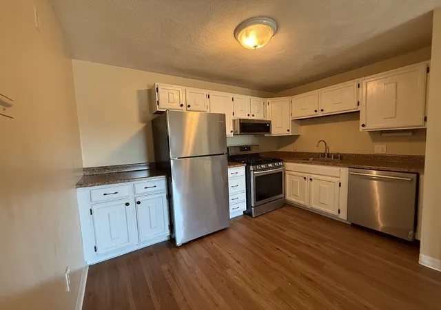 3rd image of 11 Kenmar Dr #10, Billerica, MA 01821 | MLS# 73536616