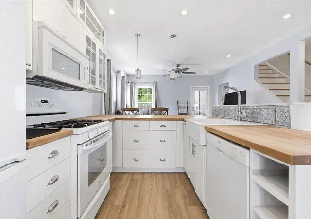 4th image of 1 Granite Rd, Peabody, MA 01960 | MLS# 73552764