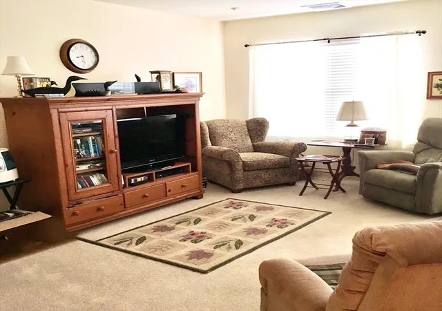 Homes for sale in Hudson, MA | 250 Main Street #204, Hudson, MA 01749 | MLS# 73521174