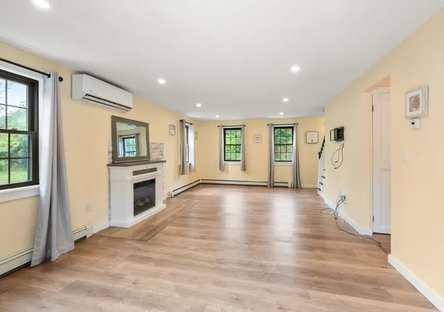5th image of 433 Rounseville Rd, Rochester, MA 02770 | MLS# 73545887