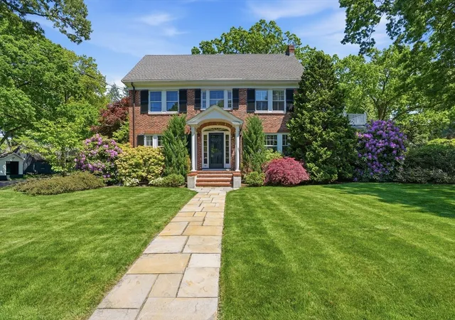 2nd image of 80 Hollingsworth Ave, Braintree, MA 02184 | MLS# 73525726