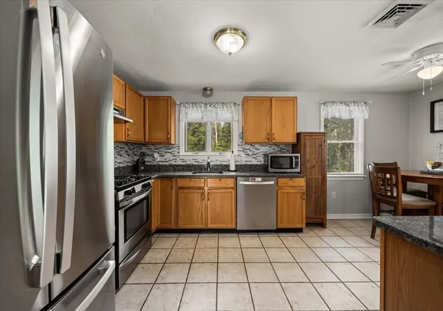 2nd image of 635 Dighton Ave, Taunton, MA 02780 | MLS# 73564897