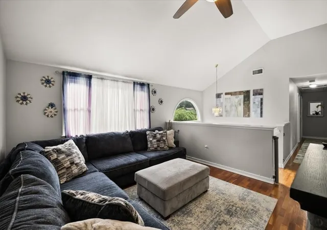5th image of 635 Dighton Ave, Taunton, MA 02780 | MLS# 73564897