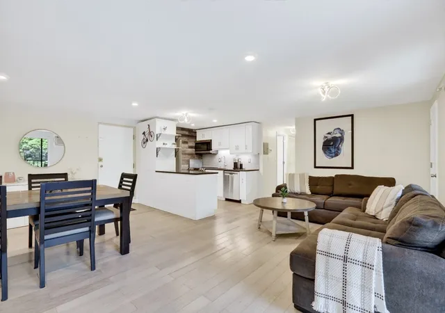 Homes for sale in Stoneham, MA | 66 Main St #26A, Stoneham, MA 02180 | MLS# 73546922