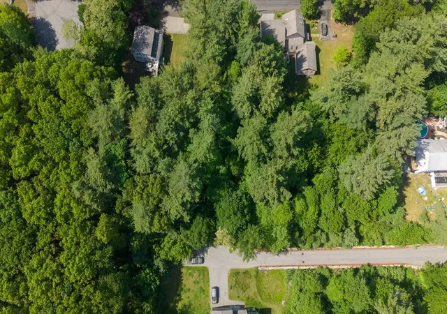 2nd image of 31 Lee Rd, North Reading, MA 01864 | MLS# 73529556