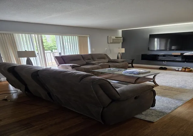 Homes for sale in Needham, MA | 31 Hamlin Ln #B24, Needham, MA 02492 | MLS# 73545305