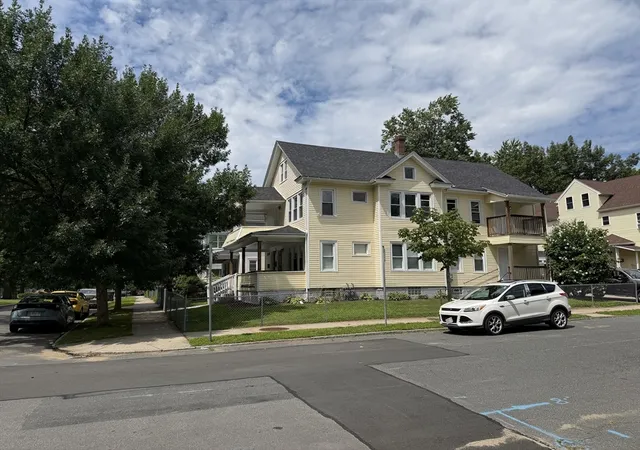2nd image of 52 54 Westford Cir, Springfield, MA 01109 | MLS# 73560050