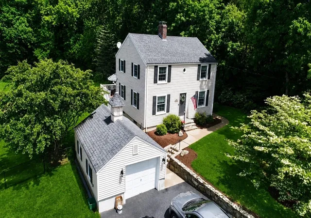 Homes for sale in Wrentham, MA | 28 Park St, Wrentham, MA 02093 | MLS# 73525444
