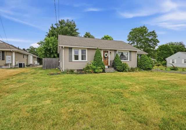 2nd image of 618 Morgan Rd, West Springfield, MA 01089 | MLS# 73541524