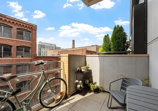 Photo 3 of Condo for sale at 88 Wareham St #401, Boston, MA 02118 | MLS# 73565868 | Listing updated on 2026-09-07