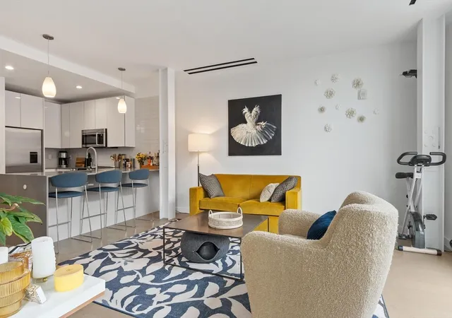 Photo 4 of Condo for sale at 88 Wareham St #401, Boston, MA 02118 | MLS# 73565868 | Listing updated on 2026-10-07