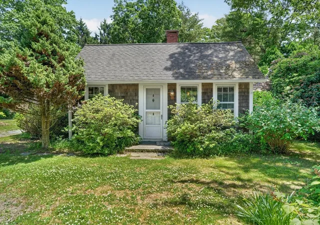 2nd image of 132 South Rd, Chilmark, MA 02535 | MLS# 73546774