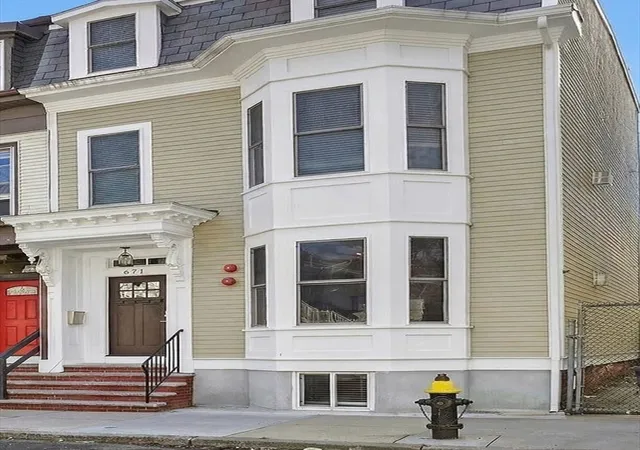 671 E 5th St #1, South Boston, MA 02127 | MLS# 73488448 | Houzeo