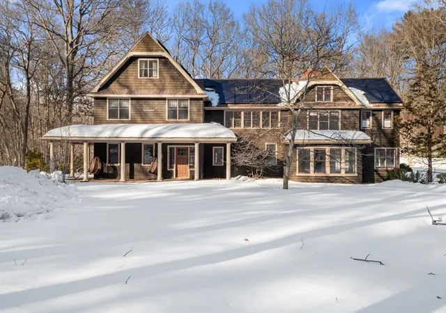 Photo 3 of Single family home for sale at 2 Spingler Dr, South Hamilton, MA 01982 | MLS# 73482073 | Listing updated on 2026-09-20