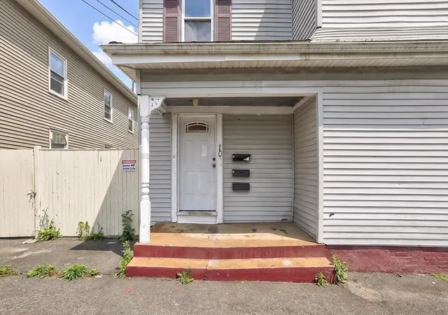 2nd image of 10 Brook St, Brockton, MA 02301 | MLS# 73562400