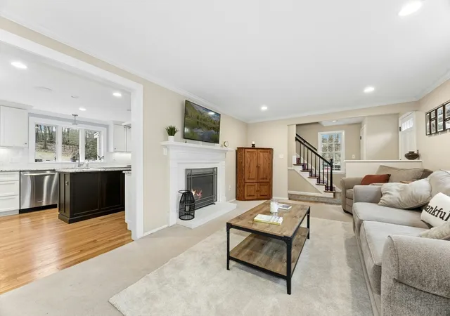 Photo 3 of Sale Pending at 256 W Main St, Westborough, MA 01581 | MLS# 73491349 | Listing updated on 2026-04-13