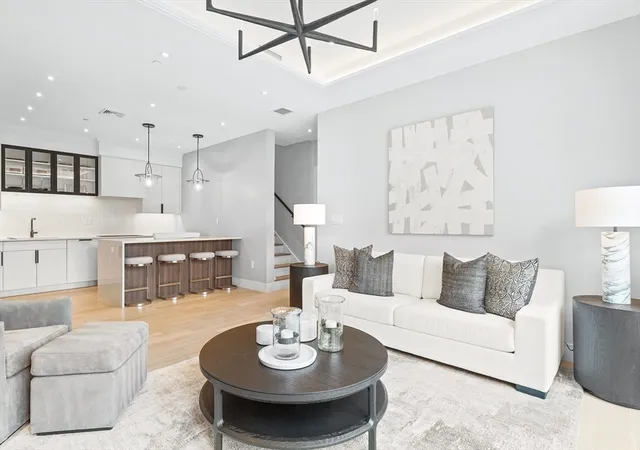 5th image of 148 Weston Rd, Wellesley, MA 02482
