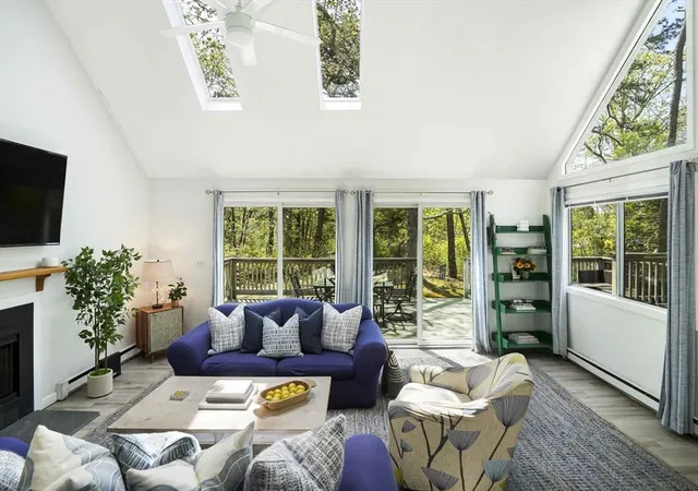 3rd image of 44 Prices Way, Edgartown, MA 02539 | MLS# 73549401