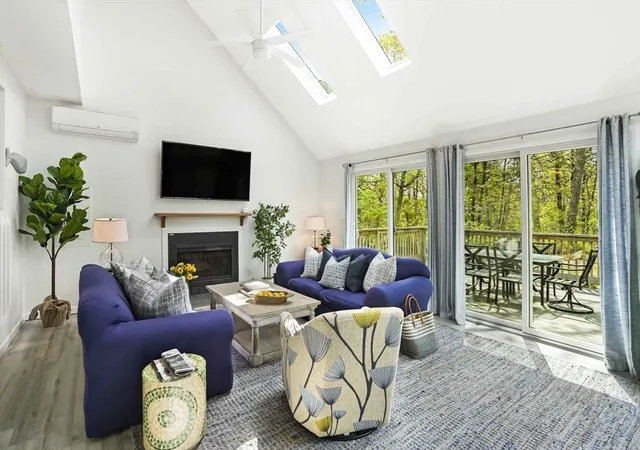 4th image of 44 Prices Way, Edgartown, MA 02539 | MLS# 73549401