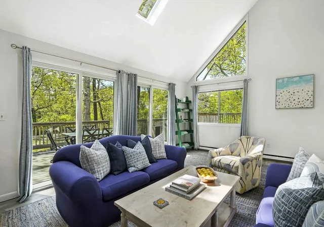 5th image of 44 Prices Way, Edgartown, MA 02539 | MLS# 73549401