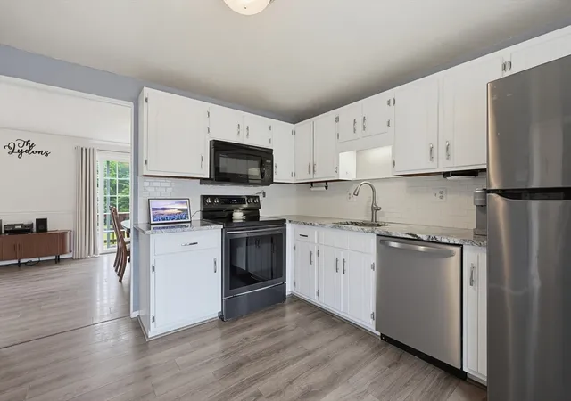 Homes for sale in Bellingham, MA | 123 Bellwood Circle #123, Bellingham, MA 02019 | MLS# 73541974