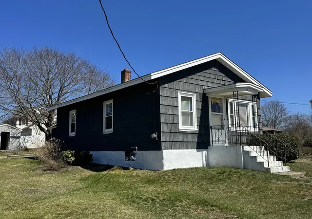 Homes for sale in Taunton, MA | 38 Thrasher St, Taunton, MA 02780 | MLS# 73545256