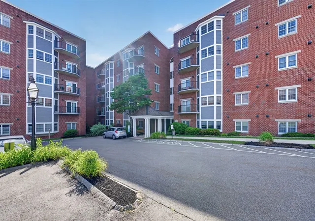 Homes for sale in North Andover, MA | 148 Main St #B533, North Andover, MA 01845 | MLS# 73537794