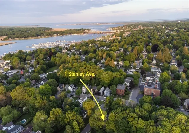 41st image of 1 Stanley Ave, Newburyport, MA 01950 | MLS# 73526084